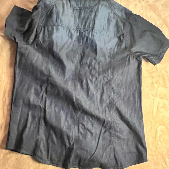 Triple Five Soul New Denim Shirt Short Sleeve Button Band Collar Blue NWT - Picture 2 of 3